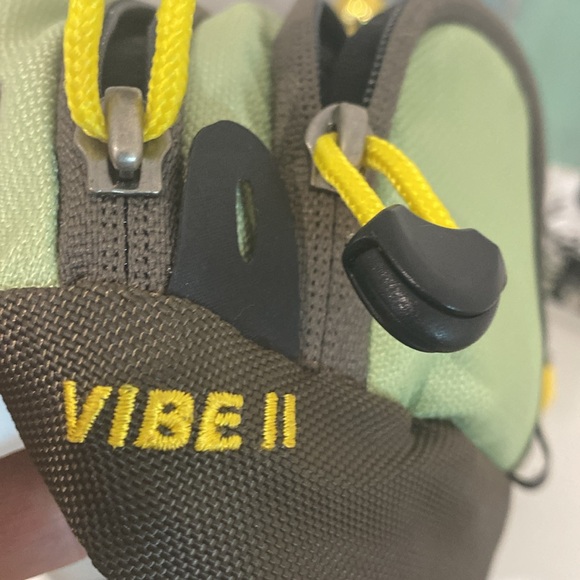 Mountainsmith Vibe II Recycled Lumbar Pack / belted Waist Bag - Picture 9 of 10